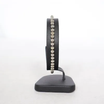 Armband (Silverfärgad) Okänd metall