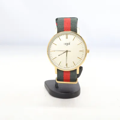 Montre (Noir, Rouge, Or) de Regal