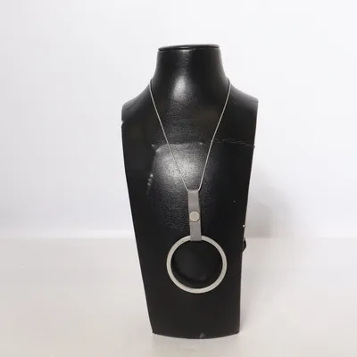 Halsband (Silverfärgad) från Dansk Smykkekunst Okänd metall