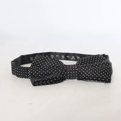 Bow tie (Black, White) from Seven East Silk