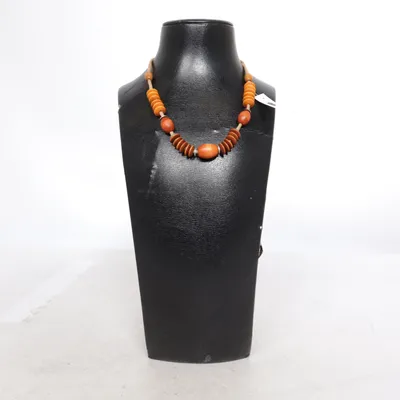 Halsband (Brun) från Aarikka Okänd metall