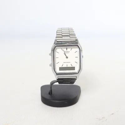 Polshorloge (Aq-230) van Casio