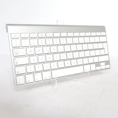 Tangentbord (A1314) från Apple