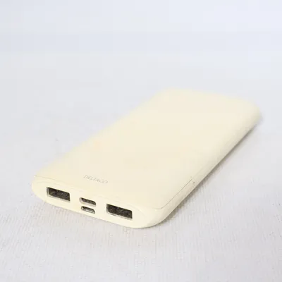 Power bank from Deltaco