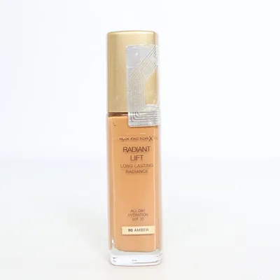 Foundation (Radiant Lift) from Max Factor
