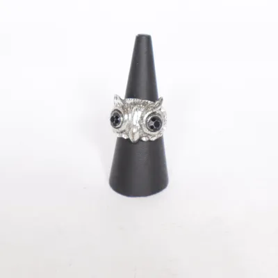 Klackring (Silverfärgad) Okänd metall