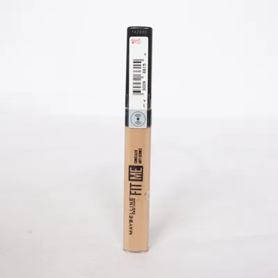 Concealer (25) från Maybelline
