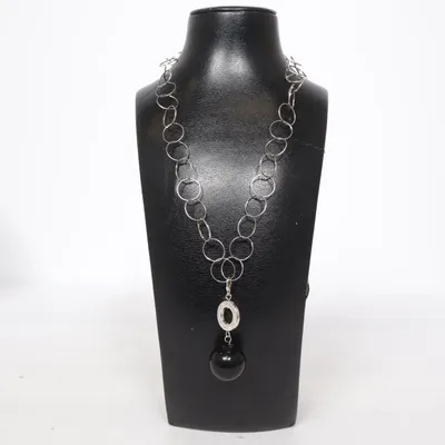 Halsband (Silverfärgad, Svart) från Snö of Sweden Okänd metall