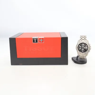 Armbandsur (1-1082) från Jacques Lemans