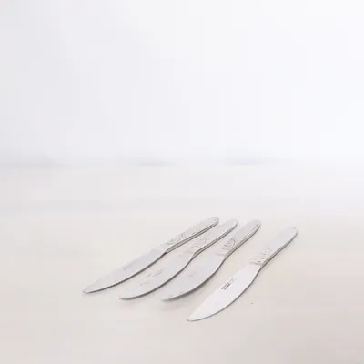 Kniv (Silverfärgad) från Livella