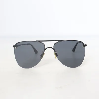 Sunglasses (Black) from Le Specs