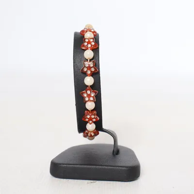 Armband (Rood, Wit) Onbekend materiaal