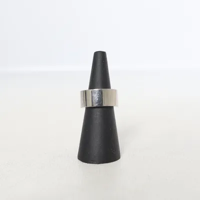 Ring (Silverfärgad) Okänd metall