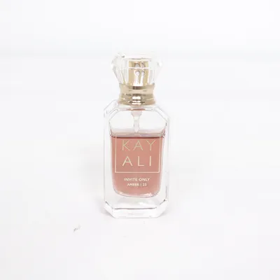 Eau de Parfum (Invite Only amber) de Kayali