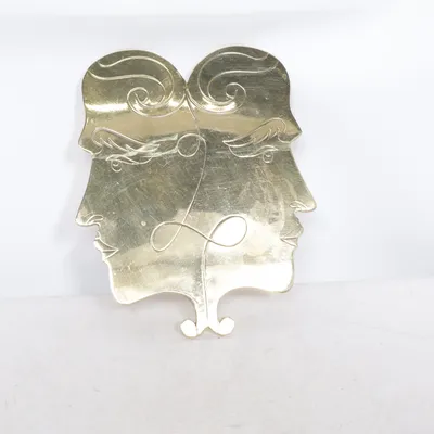 Grytunderlägg (Guldfärgad) från Svenskt Tenn