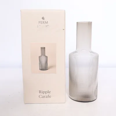 Vas (Ripple) från Ferm Living