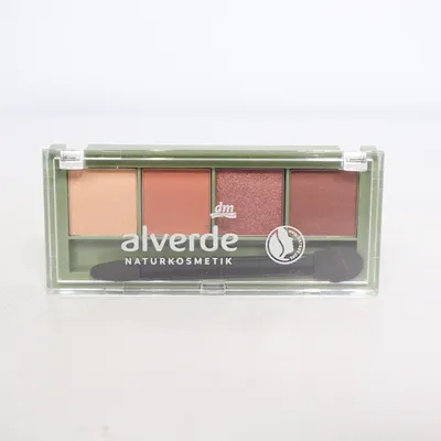 Eyeshadow palette (Lidschatten Quattro 95 Burgundy Red) from Alverde
