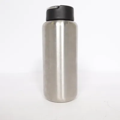 Vattenflaska (Silverfärgad, Svart) från Klean Kanteen