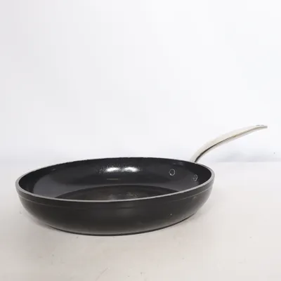 Frying pan (Black) from GreenPan