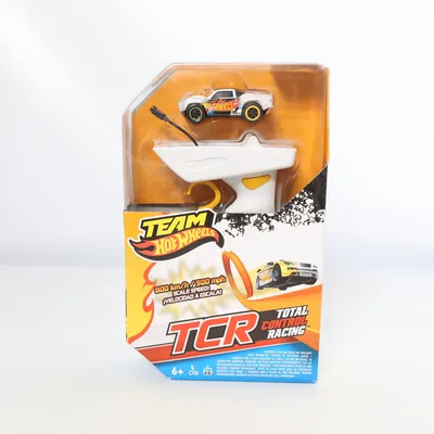 Radiostyrd leksak (Total Control Racing) från Hot Wheels