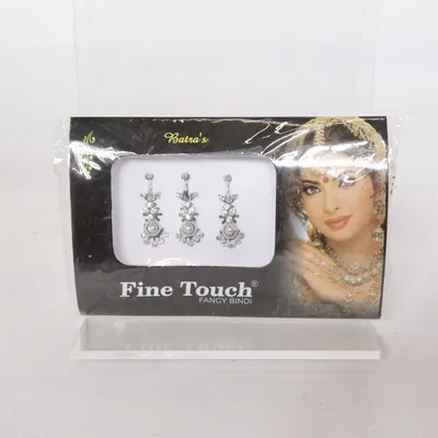 Kroppssmycke (Silverfärgad) från Finn Touch Okänd metall