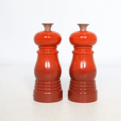 Salt-og peberkværn (Salt And Pepper Mill Set) fra Le Creuset