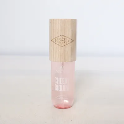 Body mist (Cheeky Bikini) fra Sol de Janeiro