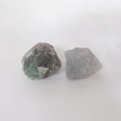 Decorative stones (Green, Purple, Multicolored)