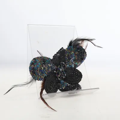 Broche (Sort) Ukendt metal