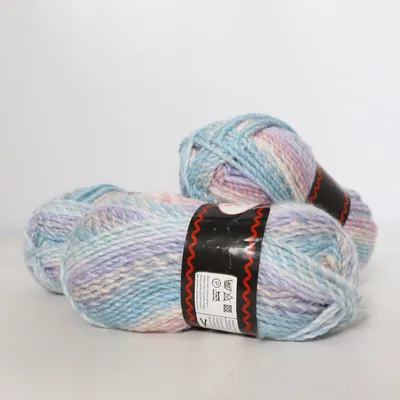 Garn (Dolly) från Yarn Akryl