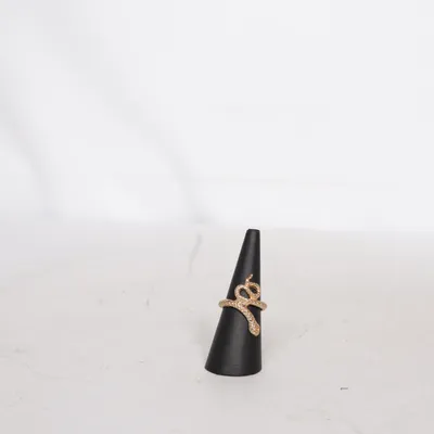Ring (Guldfärgad) Okänd metall