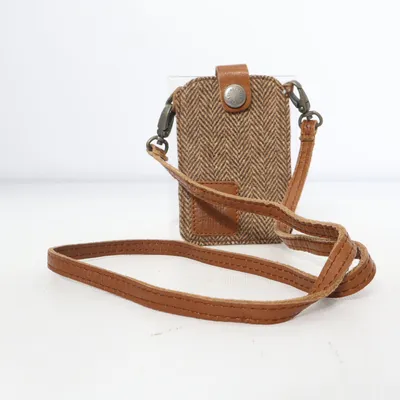 Sac pour téléphone (Marron) de Red Collar Project