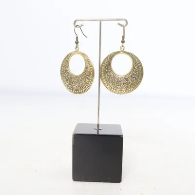 Boucles d'oreilles (Or) Métal inconnu