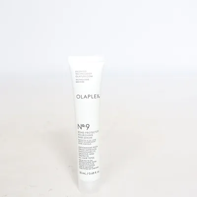 Hårserum (No. 9 Bond Protector Nourishing Hair Serum) från Olaplex