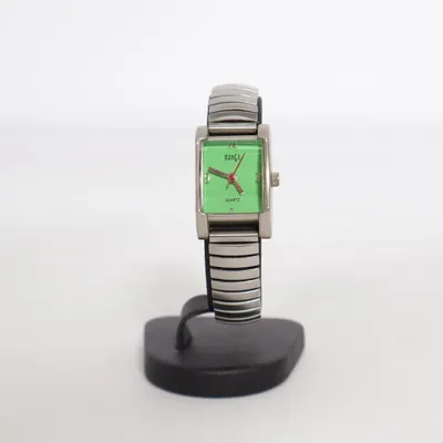 Armbandsur (Silverfärgad) från Mango