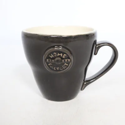 Becher (Schwarz) von Broste Copenhagen