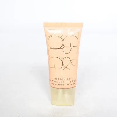 Primer (Smooth Set Flawless Filter Hydrating Primer) de Essence