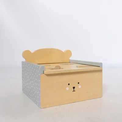 Activity toy (Shape Sorter) from JaBaDaBaDo