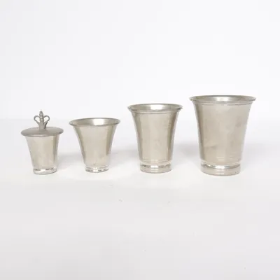 Kopp (Silverfärgad) från Svenskt Tenn