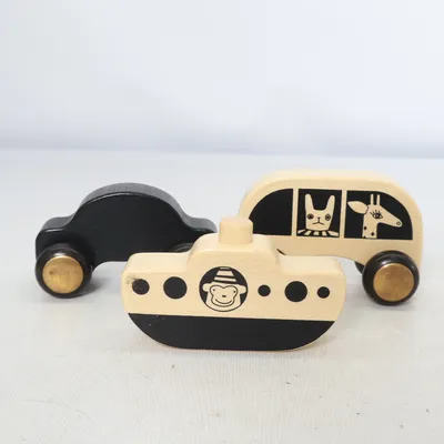 Voiture jouet (Beige, Noir) de Oyoy