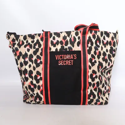 Sac de week-end (Beige, Noir, Rose) de Victoria's Secret