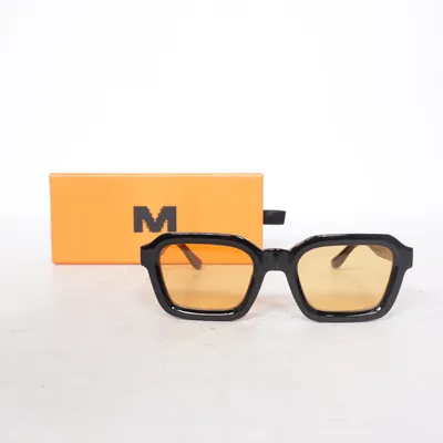 Solglasögon (Svart) från Meller