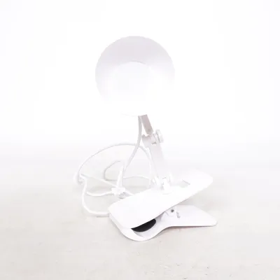 Sänglampa (Vit) från Woolworth