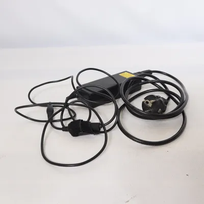 Computer charger (PA-1750-09) from Toshiba