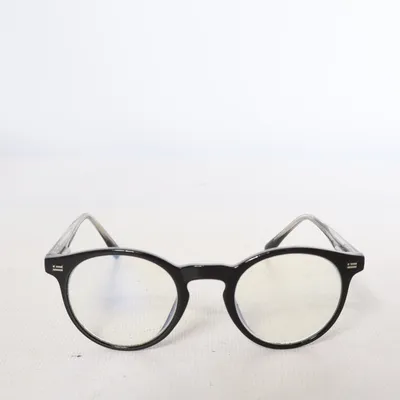 Glasses (Black) from D.Franklin