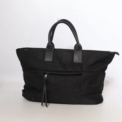 Weekend bag (Black) from Núnoo