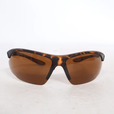 Sunglasses (Brown) from Lexxoo