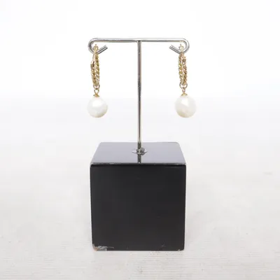 Örhängen (Guldfärgad, Vit) Okänd metall