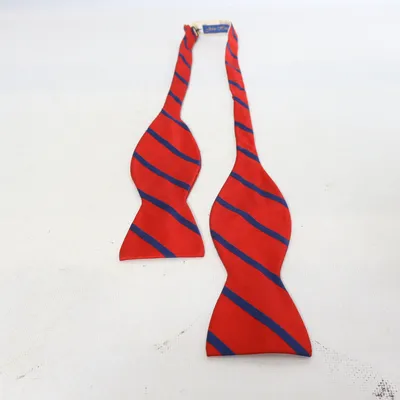 Bow tie (Red, Blue) from John Henric