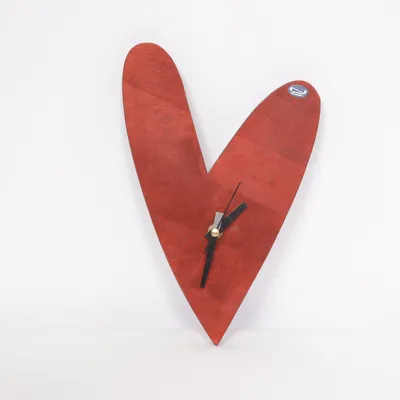 Väggklocka (Röd) från Nedholm Sweden